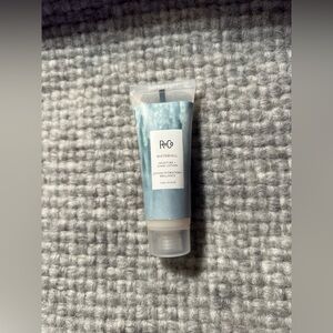 R+Co Waterfall Moisture & Shine Lotion (15ml)